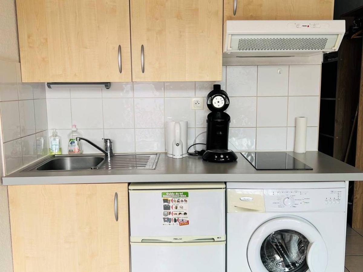 Appartement T1 Bis Avec Terrasse Et Piscine A Cambo-Les-Bains, 1 Chambre, Parking Prive - Fr-1-495-4 Bagian luar foto